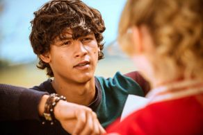 Emilio Sakraya and Lina Larissa Strahl in Bibi & Tina voll verhext! (2014)