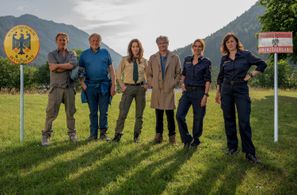 Michael Brandner, Alfred Dorfer, Katharina Müller-Elmau, Doris Schretzmayer, Christian Tramitz, and Marlene Morreis in H