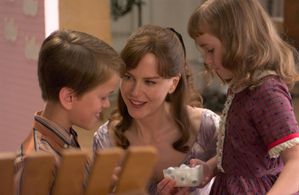 Nicole Kidman and Genevieve McCarthy in Fur: An Imaginary Portrait of Diane Arbus (2006)