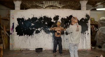 Ushio Shinohara and Noriko Shinohara in Cutie and the Boxer (2013)