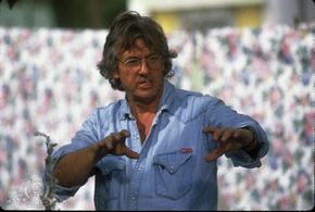 Paul Verhoeven in Showgirls (1995)