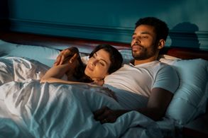 Lloyd Everitt and Razane Jammal in The Sandman (2022)