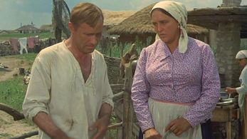 Vasiliy Shukshin and Nonna Mordyukova in They Fought for Their Country (1975)