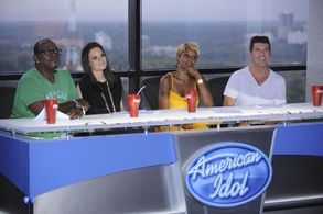 Mary J. Blige, Simon Cowell, Randy Jackson, and Kara DioGuardi in American Idol (2002)