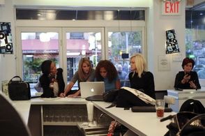 Holly Robinson Peete, Cyndi Lauper, Sharon Osbourne, Summer Sanders, and Selita Ebanks in The Apprentice (2004)