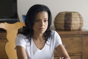 Victoria Rowell in Home of the Brave (2006)