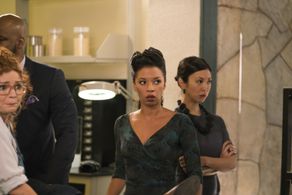 Brittany Ishibashi, Ryan Sands, Brigid Brannagh, and Angel Parker in Runaways (2017)