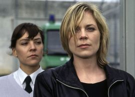 Melanie Marschke and Jana Thies in Leipzig Homicide (2001)