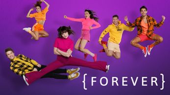 Nelly Tagar, Adam Shnal, Lee Biran, Eliana Tidhar, Liana Ayoun, and Omer Hazan in Forever (2018)