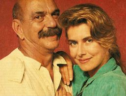 Lima Duarte and Maitê Proença in O Salvador da Pátria (1989)