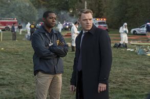 Diego Klattenhoff and Royce Johnson in The Blacklist (2013)