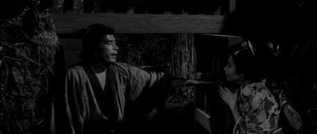 Miyuki Kuwano and Tetsurô Tanba in Three Outlaw Samurai (1964)
