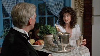 Madolyn Smith Osborne in The Caller (1987)