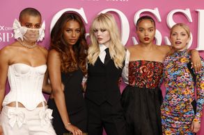 Savannah Lee Smith, Emily Alyn Lind, Tavi Gevinson, Jordan Alexander, and Whitney Peak at an event for Gossip Girl (2021