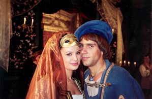 Roman Vojtek and Jitka Cvancarová in O princezne se zlatým lukem (2002)
