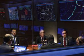 Kiefer Sutherland, Ashley Zukerman, and Adan Canto in Designated Survivor (2016)