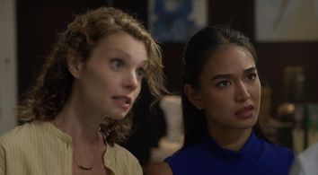 Lisa Brenner and Samantha Richelle in Almost Paradise (2020)