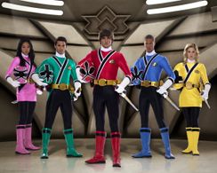 Erika Fong, Hector David Jr., Alexander P. Heartman, Brittany Anne Pirtle, and Najee De-Tiege in Power Rangers Samurai (