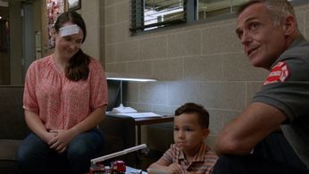 Chicago Fire S10,E2 - Head Count