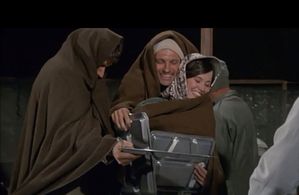 Alan Alda, Kathleen King, and Wayne Rogers in M*A*S*H (1972)