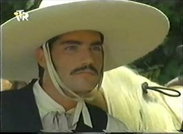 Víctor González in Azul tequila (1998)