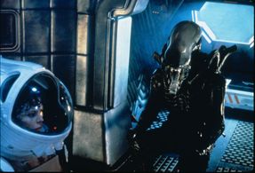 Sigourney Weaver, Bolaji Badejo, and Percy Edwards in Alien (1979)