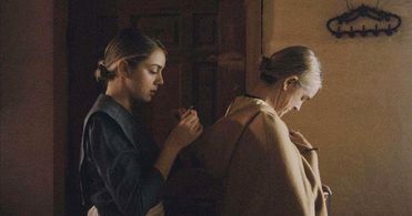 Lauren and Cheryl on set of 