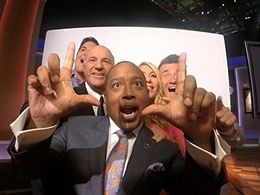 Mark Cuban, Daymond John, Robert Herjavec, Kevin O'Leary, and Lori Greiner in Shark Tank (2009)