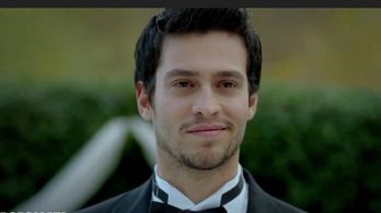 The Family (Sana Bir Sır Vereceğim)