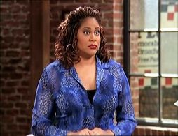 Kim Coles in The Geena Davis Show (2000)
