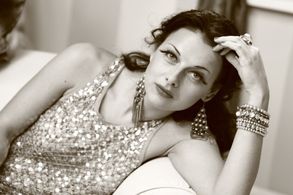 Victoria Unikel in Nash domashniy magazin (2010)