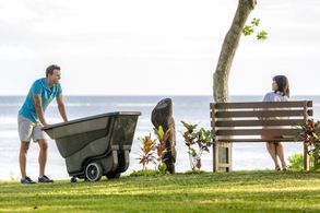 Catherine Bell and Cameron Mathison in A Summer to Remember (2018)