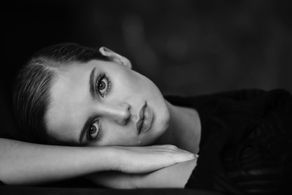 Julia Palha in A Serra (2021)