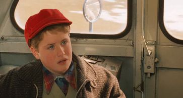 Kimber Shoop in Broadcast News (1987)