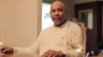 Captured from the film Switch (2016).