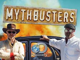 Adam Savage and Jamie Hyneman in MythBusters (2003)