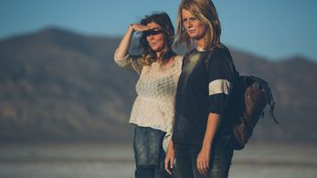 'Deserted' Dana Rosendorff and Mischa Barton