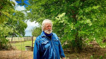 J. Alan Nelson in The Stereoscope