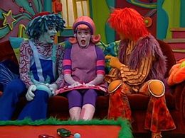 Lisa Lennox, Chad McNamara, and Jonny Wexler in The Doodlebops (2004)