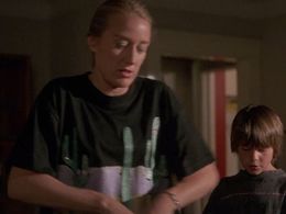 Luke Rossi and Patricia Wettig in Thirtysomething (1987)