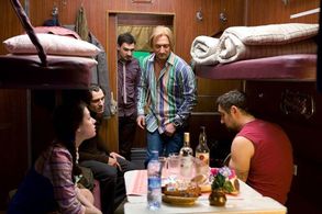 Gosha Kutsenko, Konstantin Yushkevich, Viktor Shamirov, Pavel Savinkov, and Kseniya Radchenko in The Practice of Beauty 