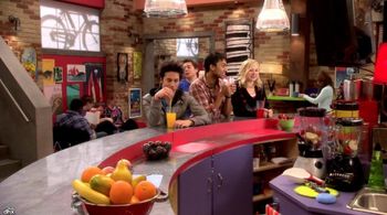 Vas Saranga as Reese in Mudpit