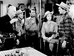 George Reeves, William Boyd, Andy Clyde, Jay Kirby, and Teddi Sherman in Colt Comrades (1943)