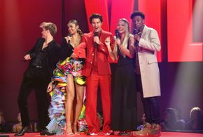 Kevin Mazur, Madelyn Cline, J.D., Madison Bailey, Chase Stokes, and Rudy Pankow at an event for 2021 MTV Movie & TV Awar