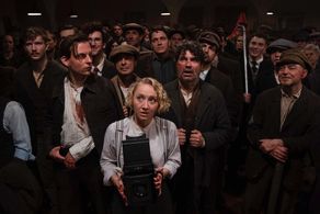 Anna Maria Mühe and Alexander Finkenwirth in Bauhaus - A New Era (2019)