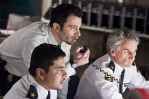 Matt Craven, Chris Messina, and Jacob Vargas in Devil (2010)