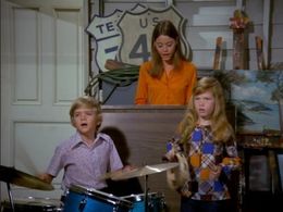 Susan Dey, Suzanne Crough, and Brian Forster in The Partridge Family (1970)
