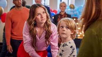 Loek Willemsen and Barbara Sloesen in Life as It Should Be 2 (2023)