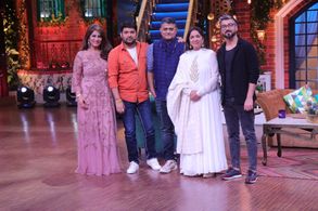 Neena Gupta, Archana Puran Singh, Gajraj Rao, Amit Ravindernath Sharma, and Kapil Sharma in The Kapil Sharma Show: The S