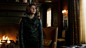 Camren Bicondova in Gotham (2014)
